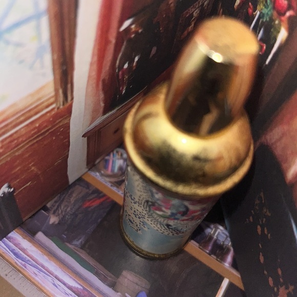 🫦 ❤️ 👄• 🪷 Benefit x Laugh with me LEE LEE 🪷• ❤️ - Picture 3 of 6